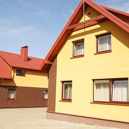 ホテル Surauciu Sveciu Namai Aukštadvaris エクステリア 写真